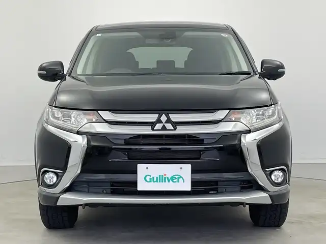 三菱 アウトランダー 24G ナビパッケージ 新潟県 2016(平28)年 13.6万km アメジストブラック ワンオーナー/４ＷＤ　/フルセグＴＶ　/バックカメラ/純正ＳＤナビ　/Ｂｌｕｅｔｏｏｔｈ接続　/ＵＳＢ入力端子　/クルコン　/ＭＴモード付ＡＴ　/ステアリングスイッチ　/ＬＥＤライト　/電動リアゲート/ステアリングスイッチ/革巻きステアリング/横滑り防止機能/レーンキープアシスト/保証書/取扱説明書