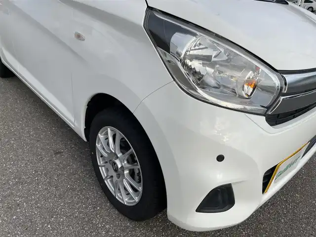 日産 デイズ S 石川県 2017(平29)年 7.4万km ホワイト 4WD/社外メモリーナビ/社外CD/DVD/フルセグTV/バックカメラ/キーレス/社外アルミホイール/電動ミラー/シートヒーター/エマージェンシーブレーキ/ベンチシート