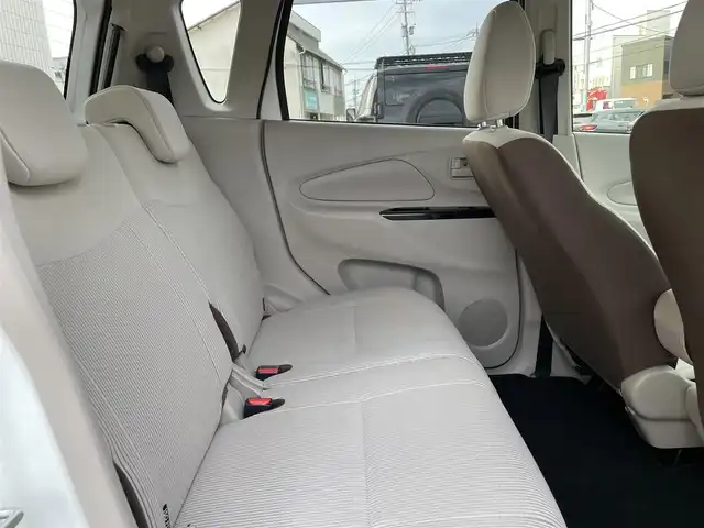 日産 デイズ S 石川県 2017(平29)年 7.4万km ホワイト 4WD/社外メモリーナビ/社外CD/DVD/フルセグTV/バックカメラ/キーレス/社外アルミホイール/電動ミラー/シートヒーター/エマージェンシーブレーキ/ベンチシート