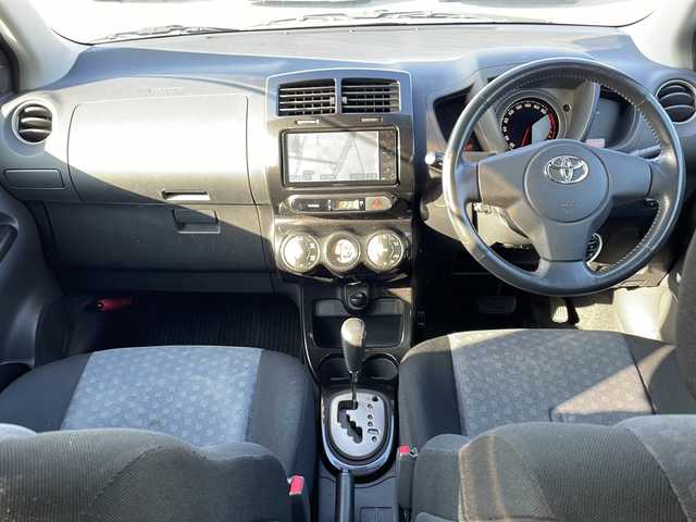 トヨタ イスト 150G 徳島県 2008(平20)年 10.3万km シルバーマイカM 7型HDDナビ　NHZT-W58/（DISC/フルセグ/ラジオ）/ETC/純正16インチアルミホイール/純正フロアマット/純正ドアバイザー/キセノンヘッドライト/フォグライト/スペアキー/リモコンキー/カーテンエアバック/ダブルエアバック