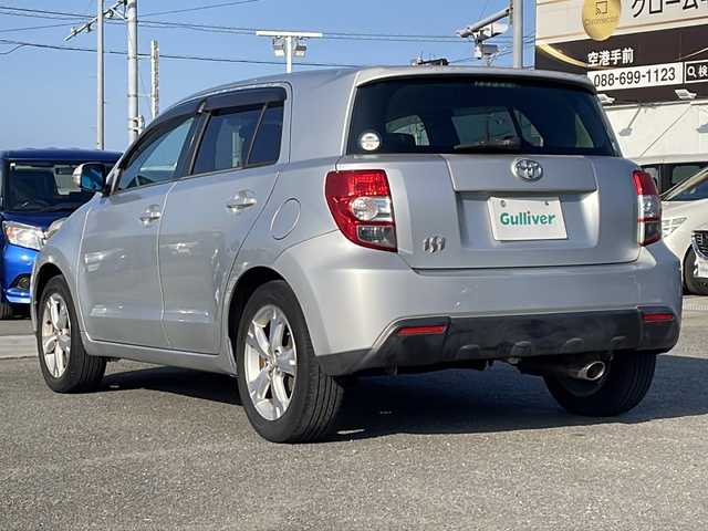 トヨタ イスト 150G 徳島県 2008(平20)年 10.3万km シルバーマイカM 7型HDDナビ　NHZT-W58/（DISC/フルセグ/ラジオ）/ETC/純正16インチアルミホイール/純正フロアマット/純正ドアバイザー/キセノンヘッドライト/フォグライト/スペアキー/リモコンキー/カーテンエアバック/ダブルエアバック