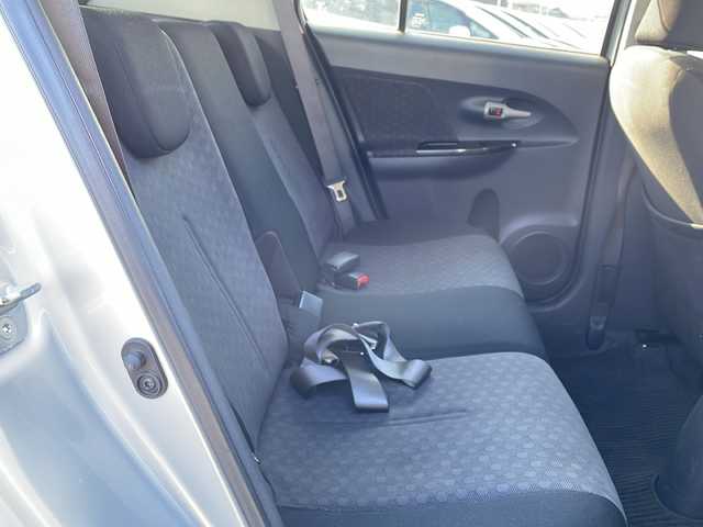 トヨタ イスト 150G 徳島県 2008(平20)年 10.3万km シルバーマイカM 7型HDDナビ　NHZT-W58/（DISC/フルセグ/ラジオ）/ETC/純正16インチアルミホイール/純正フロアマット/純正ドアバイザー/キセノンヘッドライト/フォグライト/スペアキー/リモコンキー/カーテンエアバック/ダブルエアバック