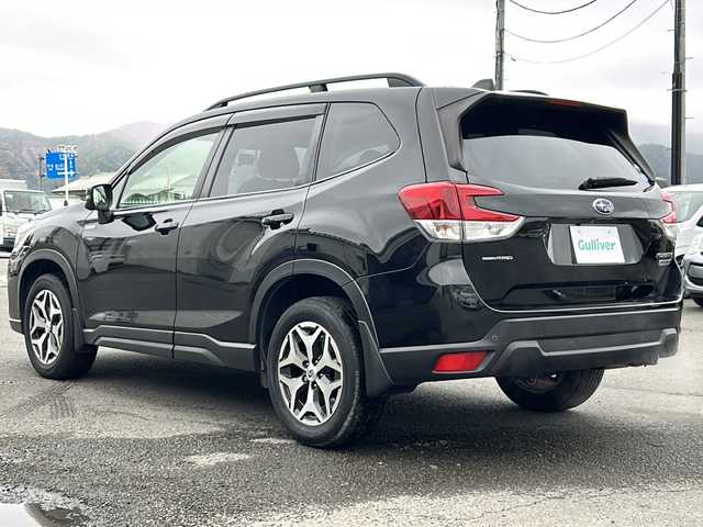 スバル フォレスター ハイブリッド ツーリング 山梨県 2021(令3)年 4.7万km クリスタルブラックシリカ アイサイト/　・プリクラッシュブレーキ/　・車線逸脱警報機能/　・後退時ブレーキアシスト/　・AT誤発進抑制御/　・ツーリングアシスト/　・全車速追従機能付きクルーズコントロール/　・車線逸脱抑制機能/　・先行車発進お知らせ/ALPINEフリップダウンモニター/純正SDナビ/　(CD/SD/iPod/フルセグ)/バックカメラ/サイドカメラ/LEDオートライト/LEDフォグランプ/ハーフレザーシート/シートヒーター/純正17インチアルミホイール/スバルリヤビークルディテクション/パドルシフト/コーナーセンサー/スマートキー/ビルトインETC