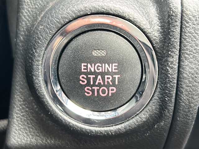 スバル フォレスター ハイブリッド ツーリング 山梨県 2021(令3)年 4.7万km クリスタルブラックシリカ アイサイト/　・プリクラッシュブレーキ/　・車線逸脱警報機能/　・後退時ブレーキアシスト/　・AT誤発進抑制御/　・ツーリングアシスト/　・全車速追従機能付きクルーズコントロール/　・車線逸脱抑制機能/　・先行車発進お知らせ/ALPINEフリップダウンモニター/純正SDナビ/　(CD/SD/iPod/フルセグ)/バックカメラ/サイドカメラ/LEDオートライト/LEDフォグランプ/ハーフレザーシート/シートヒーター/純正17インチアルミホイール/スバルリヤビークルディテクション/パドルシフト/コーナーセンサー/スマートキー/ビルトインETC