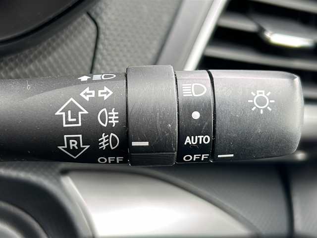 スバル フォレスター ハイブリッド ツーリング 山梨県 2021(令3)年 4.7万km クリスタルブラックシリカ アイサイト/　・プリクラッシュブレーキ/　・車線逸脱警報機能/　・後退時ブレーキアシスト/　・AT誤発進抑制御/　・ツーリングアシスト/　・全車速追従機能付きクルーズコントロール/　・車線逸脱抑制機能/　・先行車発進お知らせ/ALPINEフリップダウンモニター/純正SDナビ/　(CD/SD/iPod/フルセグ)/バックカメラ/サイドカメラ/LEDオートライト/LEDフォグランプ/ハーフレザーシート/シートヒーター/純正17インチアルミホイール/スバルリヤビークルディテクション/パドルシフト/コーナーセンサー/スマートキー/ビルトインETC