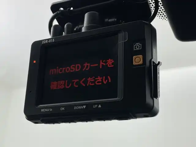 レクサス ＩＳ 300h 愛知県 2016(平28)年 7.2万km ソニッククォーツ 禁煙車/純正7インチナビナビ/（ＤＶＤ/ＣＤ/フルセグTV/Bluetooth/ＦＭ/ＡＭ）/バックカメラ/プリクラッシュセーフティ/レーダークルーズコントロール/パーキングセンサー/ETC/ドライブレコーダー/ハーフレザーシート/パワーシート/シートヒーター/パドルシフト/純正１７インチアルミホイール/ＬＥＤヘッドライト/フロントフォグランプ/オートライト/スマートキー/スペアキー1本/プッシュスタート/純正フロアマット