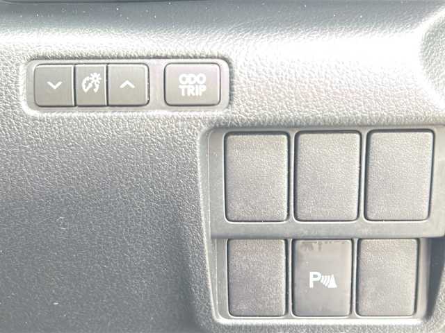 レクサス ＲＣ 350 Fスポーツ 茨城県 2015(平27)年 9.6万km マーキュリーグレーマイカ サンルーフ/純正HDDナビ/(地デジTV・CD・DVD・BT・USB・ラジオ再生)/レーダークルーズコントロール/レーンアシスト/コーナーセンサー/赤革レザーシート/シートヒーター/エアーシート/パワーシート/バックカメラ/ETC/オートライト/LEDヘッドライト/純正19inアルミホイール/純正フロアマット/スマートキー/取扱説明書/保証書