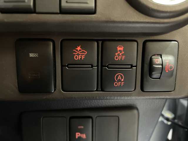 トヨタ ルーミー G 愛媛県 2021(令3)年 1.7万km ブライトシルバーM 純正９型ディスプレイオーディオ　バックカメラ　両側電動スライドドア　ＥＴＣ　純正１４インチアルミホイール　ＬＥＤヘッドライト　スマートキー　ブルートゥース　フルセグテレビ　アップルカープレイ　禁煙