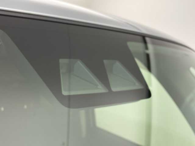 トヨタ ルーミー G 愛媛県 2021(令3)年 1.7万km ブライトシルバーM 純正９型ディスプレイオーディオ　バックカメラ　両側電動スライドドア　ＥＴＣ　純正１４インチアルミホイール　ＬＥＤヘッドライト　スマートキー　ブルートゥース　フルセグテレビ　アップルカープレイ　禁煙