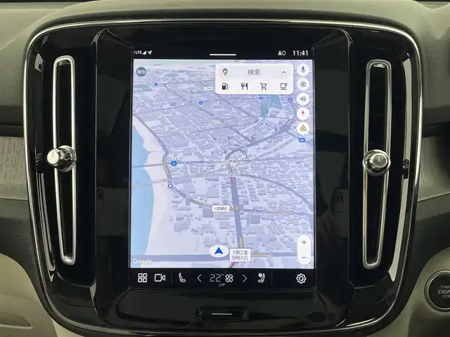 ボルボ ボルボ ＸＣ４０ ウルトラ B4 AWD 大分県 2025(令7)年 1万km クリスタルホワイトP ワンオーナー/チルトアップ機構付電動パノラマガラスルーフ/harman/kardonプレミアムサウンド/純正9型ナビ/・AM/FM/Bluetooth/AppleCarPlay/ステアリングスイッチ/全方位カメラ/ベージュレザーシート/パワーシート/メモリーシート/シートヒーター/電動リアゲート/スマートキー/プッシュスタート/ETC/電格ミラー/ウィンカーミラー/オートライト/フォグランプ/バックフォグランプ/LEDヘッドライト/レーダークルーズコントロール/クリスタルガラスシフトノブ/革巻きステアリング/ステアリングスイッチ/トノカバー/ルーフレール/純正19インチアルミホイール/衝突回避被害軽減ブレーキシステム/オンカミングレーンミティゲーション/LKA/DAC/RSI/ランオフロードミティゲーション/リア衝突回避被害軽減ブレーキシステム/パイロットアシスト/全車速追従機能付ACC/ステアリングアシスト付BLIS/衝突回避被害軽減ブレーキ機能付CTA/被追突時警告機能