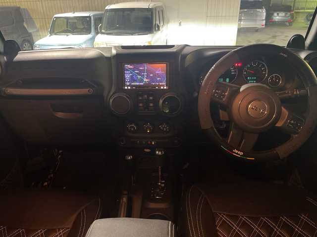 クライスラー・ジープ ジープ ラングラー アンリミテッド スポーツ 神奈川県 2014(平26)年 8.5万km ブラック 社外グリル/社外オーバーフェンダー/社外20AW/社外テールランプ/社外LEDヘッドライト/ETC