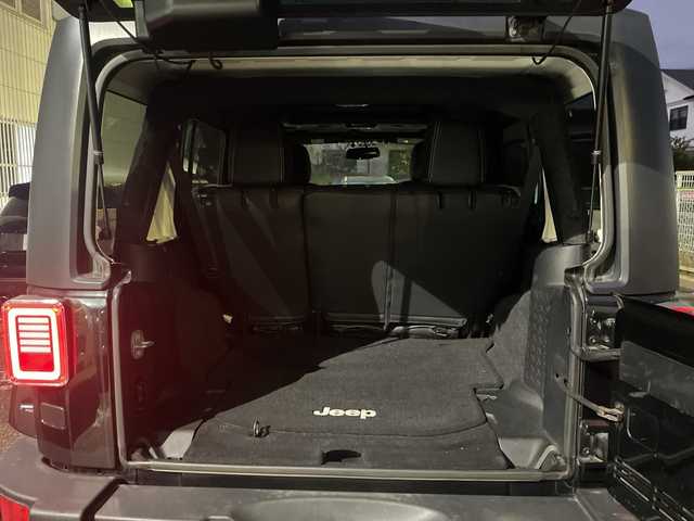 クライスラー・ジープ ジープ ラングラー アンリミテッド スポーツ 神奈川県 2014(平26)年 8.5万km ブラック 社外グリル/社外オーバーフェンダー/社外20AW/社外テールランプ/社外LEDヘッドライト/ETC