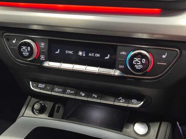 アウディ Ｑ５ 45TFSIクワトロ Sライン 群馬県 2021(令3)年 2.5万km ミトスブラックメタリック ワンオーナー/パノラマサンルーフ/Bang&Olufsenサウンド/純正前後ドラレコ/サラウンドビューカメラ/前後シートヒーター/19インチAW/パークアシスト/スマートキー/純正ナビ/ETC2.0