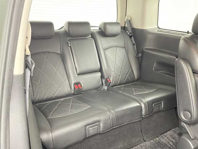 日産 エルグランド 250ハイウェイスター プレミアム 兵庫県 2016(平28)年 7.3万km ファントムブラック ・純正ナビ/TV/CD/MSV/AUX/・全方位カメラ/・クルーズコントロール/・前後コーナーセンサー/・両側パワースライドドア/・革シート/・前席パワーシート/・前席シートヒーター/・運転席メモリー付パワーシート/・純正後席リアフリップダウンモニター/・純正ウッドコンビステアリング/・LEDヘッドライト/・純正フロントスポイラー/・社外18インチアルミホイールタイヤ/・ビルトインETC/・プラズマクラスター/・AC100V電源