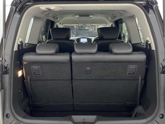 日産 エルグランド 250ハイウェイスター プレミアム 兵庫県 2016(平28)年 7.3万km ファントムブラック ・純正ナビ/TV/CD/MSV/AUX/・全方位カメラ/・クルーズコントロール/・前後コーナーセンサー/・両側パワースライドドア/・革シート/・前席パワーシート/・前席シートヒーター/・運転席メモリー付パワーシート/・純正後席リアフリップダウンモニター/・純正ウッドコンビステアリング/・LEDヘッドライト/・純正フロントスポイラー/・社外18インチアルミホイールタイヤ/・ビルトインETC/・プラズマクラスター/・AC100V電源