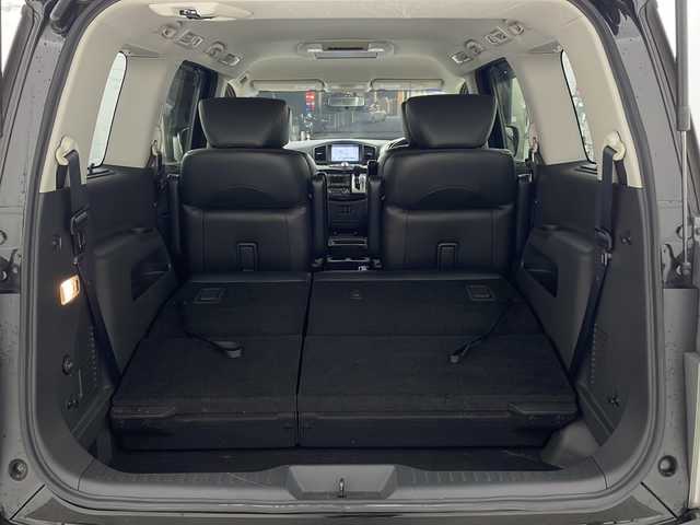 日産 エルグランド 250ハイウェイスター プレミアム 兵庫県 2016(平28)年 7.3万km ファントムブラック ・純正ナビ/TV/CD/MSV/AUX/・全方位カメラ/・クルーズコントロール/・前後コーナーセンサー/・両側パワースライドドア/・革シート/・前席パワーシート/・前席シートヒーター/・運転席メモリー付パワーシート/・純正後席リアフリップダウンモニター/・純正ウッドコンビステアリング/・LEDヘッドライト/・純正フロントスポイラー/・社外18インチアルミホイールタイヤ/・ビルトインETC/・プラズマクラスター/・AC100V電源