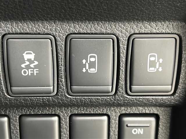 日産 エルグランド 250HWS S アーバンクロム 宮城県 2021(令3)年 5.1万km ピュアホワイトパール 禁煙車/純正11.3型フリップダウンモニター/３６０°セーフティアシスト/・インテリジェントエマージェンシーブレーキ/・ふらつき警報/・車線逸脱警報/・車線逸脱防止支援/・後側方衝突防止支援/・後側方車両検知アラート/・アラウンドビューモニター/・クロストラフィックアラート/両側パワースライドドア/純正10型SDナビ/・BT/CD/DVD/ブルーレイ/SD/AM/FM/フルセグTV/純正前方ドライブレコーダー/純正ビルトインETC/革巻きステアリング/ステアリングスイッチ/プッシュスタート/スマートキー/ハーフレザーシート/LEDヘッドライト/フォグランプ/純正18インチアルミホイール/純正フロアマット/ロールサンシェード