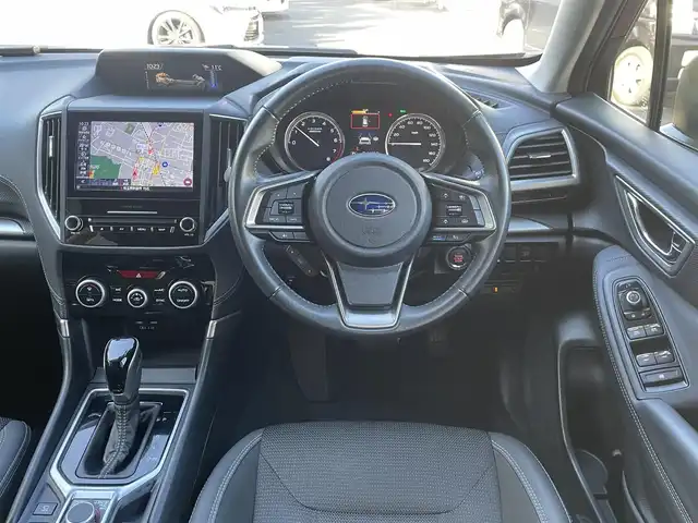 スバル フォレスター ハイブリッド ツーリング 埼玉県 2020(令2)年 1万km クリムゾンレッドP /ワンオーナー//4WD//純正メモリナビ//フルセグTV//サイド&バックカメラ//CD/DVD/Bluetooth//DIATONEサウンド//アダプティブクルーズコントロール//前2席シートヒーター//ビルトインETC//スマートキーx2//LEDヘッドライト//衝突軽減ブレーキ//車線逸脱抑制機能//SRHステアリング連動ヘッドランプ//W.サイドエアバッグ//カーテン.ニーエアバッグ//ABS//横滑り防止装置//バックソナー//前後フォグランプ//パドルシフト//革巻きステアリング//オートライト//プライバシーガラス//ドアバイザー//純正17インチAW//新車時保証書//取扱説明書//ナビ取説