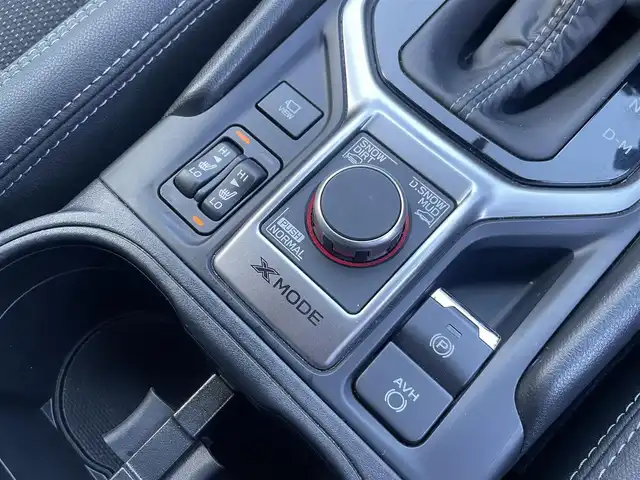 スバル フォレスター ハイブリッド ツーリング 埼玉県 2020(令2)年 1万km クリムゾンレッドP /ワンオーナー//4WD//純正メモリナビ//フルセグTV//サイド&バックカメラ//CD/DVD/Bluetooth//DIATONEサウンド//アダプティブクルーズコントロール//前2席シートヒーター//ビルトインETC//スマートキーx2//LEDヘッドライト//衝突軽減ブレーキ//車線逸脱抑制機能//SRHステアリング連動ヘッドランプ//W.サイドエアバッグ//カーテン.ニーエアバッグ//ABS//横滑り防止装置//バックソナー//前後フォグランプ//パドルシフト//革巻きステアリング//オートライト//プライバシーガラス//ドアバイザー//純正17インチAW//新車時保証書//取扱説明書//ナビ取説