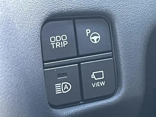 トヨタ クラウン ハイブリッド RS Four リミテッド 道央・札幌 2020(令2)年 6.9万km ホワイトパールクリスタルシャイン ・４WD/・ワンオーナー/・衝突軽減ブレーキ/・寒冷地仕様/・全方位カメラ/・モデリスタエアロ/・モデリスタマフラー/・パワーシート/・純正ナビ/　CD＆BT＆USB＆TV/・バックカメラ/・ブラインドスポットモニター/・デジタルインナーミラー/・ハーフレザーシート/・コーナーセンサー/・レーンキープアシスト/・レーダークルーズコントロール/・パーキングアシスト/・オートエアコン/・オートライト/・オートリトラミラー/・レインセンサーワイパー/・シートヒーター/・ワイパーデアイサー/・純正エンジンスターター/・MT付きAT/・ビルトインETC/・プッシュスタート/・スマートキー/・純正フロアマット/・ドアバイザー/・ウィンカーミラー/・フォグライト/・LEDヘッドライト/・モデリスタ19インチAW