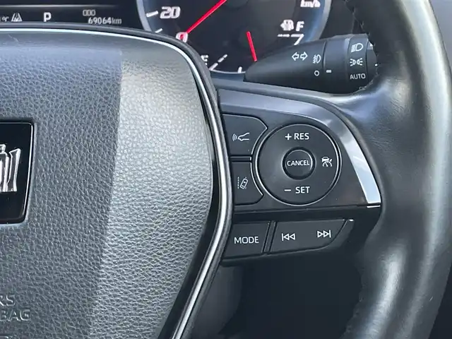 トヨタ クラウン ハイブリッド RS Four リミテッド 道央・札幌 2020(令2)年 6.9万km ホワイトパールクリスタルシャイン ・４WD/・ワンオーナー/・衝突軽減ブレーキ/・寒冷地仕様/・全方位カメラ/・モデリスタエアロ/・モデリスタマフラー/・パワーシート/・純正ナビ/　CD＆BT＆USB＆TV/・バックカメラ/・ブラインドスポットモニター/・デジタルインナーミラー/・ハーフレザーシート/・コーナーセンサー/・レーンキープアシスト/・レーダークルーズコントロール/・パーキングアシスト/・オートエアコン/・オートライト/・オートリトラミラー/・レインセンサーワイパー/・シートヒーター/・ワイパーデアイサー/・純正エンジンスターター/・MT付きAT/・ビルトインETC/・プッシュスタート/・スマートキー/・純正フロアマット/・ドアバイザー/・ウィンカーミラー/・フォグライト/・LEDヘッドライト/・モデリスタ19インチAW