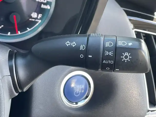 トヨタ クラウン ハイブリッド RS Four リミテッド 道央・札幌 2020(令2)年 6.9万km ホワイトパールクリスタルシャイン ・４WD/・ワンオーナー/・衝突軽減ブレーキ/・寒冷地仕様/・全方位カメラ/・モデリスタエアロ/・モデリスタマフラー/・パワーシート/・純正ナビ/　CD＆BT＆USB＆TV/・バックカメラ/・ブラインドスポットモニター/・デジタルインナーミラー/・ハーフレザーシート/・コーナーセンサー/・レーンキープアシスト/・レーダークルーズコントロール/・パーキングアシスト/・オートエアコン/・オートライト/・オートリトラミラー/・レインセンサーワイパー/・シートヒーター/・ワイパーデアイサー/・純正エンジンスターター/・MT付きAT/・ビルトインETC/・プッシュスタート/・スマートキー/・純正フロアマット/・ドアバイザー/・ウィンカーミラー/・フォグライト/・LEDヘッドライト/・モデリスタ19インチAW