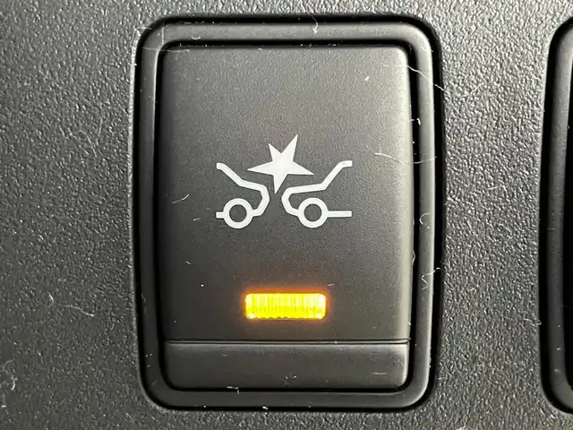 日産 セレナ ライダー S HV Aセーフティ 岡山県 2015(平27)年 6万km ダイヤモンドブラック 純正8インチSDナビ(MM514D-L）/(Bluetooth/CD/AUX/DVD有)/11インチ純正フリップダウンモニター/アラウンドビューモニター/両側パワースライドドア/ビルトインETC/LEDヘッドライト/クルーズコントロール/エマージェンシーブレーキ/ドライブレコーダー(社外・前)/純正フロアマット/純正アルミホイール/コーナーセンサー(前後)/レーンアシスト/踏み間違い衝突防止アシスト