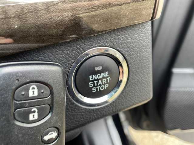 トヨタ マークＸ 250G 福島県 2013(平25)年 7.1万km ブラック メモリーナビ/バックカメラ/ETC/MTモード付AT/スマートキー/プッシュスタート/オートライト/キセノンライト/パワーシート（D席）/横滑り防止装置/社外AWスタッドレスタイヤ/（215/60R16、13年製造）/ドアバイザー/純正フロアマット