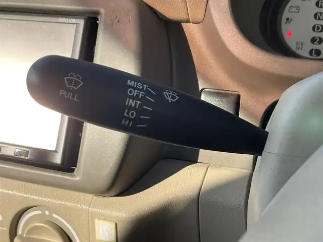 スズキ アルト F 滋賀県 2010(平22)年 9.7万km ブルーイッシュブラックパール3 禁煙車/７インチＥＣＬＩＰＳＥナビ/(ワンセグＴＶ／ＣＤ／ＡＭ／ＦＭ)/エアコン/パワーウィンドウ/パワーステアリング/ヘッドライトレベライザー/ダブルエアバッグ/アクセサリーソケット/純正フロアマット