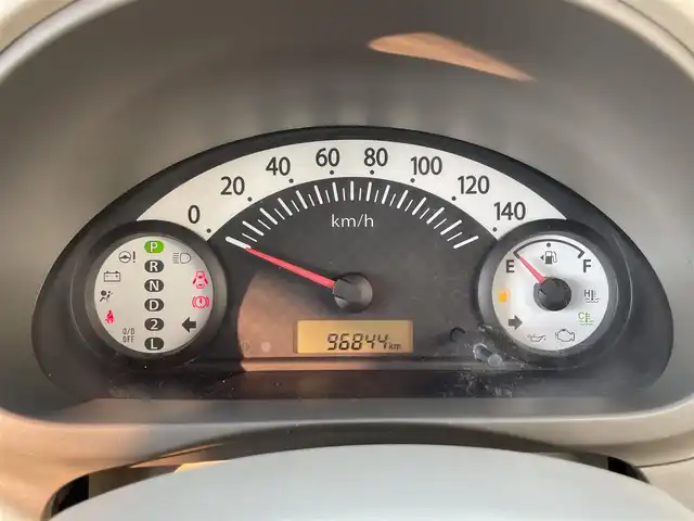 スズキ アルト F 滋賀県 2010(平22)年 9.7万km ブルーイッシュブラックパール3 禁煙車/７インチＥＣＬＩＰＳＥナビ/(ワンセグＴＶ／ＣＤ／ＡＭ／ＦＭ)/エアコン/パワーウィンドウ/パワーステアリング/ヘッドライトレベライザー/ダブルエアバッグ/アクセサリーソケット/純正フロアマット