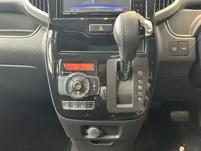 スズキ ソリオ バンディット HV MV 大阪府 2019(令1)年 3.6万km クラレットレッドメタリック/ブラック2トーンルーフ シートヒーター/Panasonicナビ/TV/360度カメラ/クリアランスソナー/ETC/ドラレコ/純正15インチAW/両側パワースライドドア/パドルシフト/クルコン
