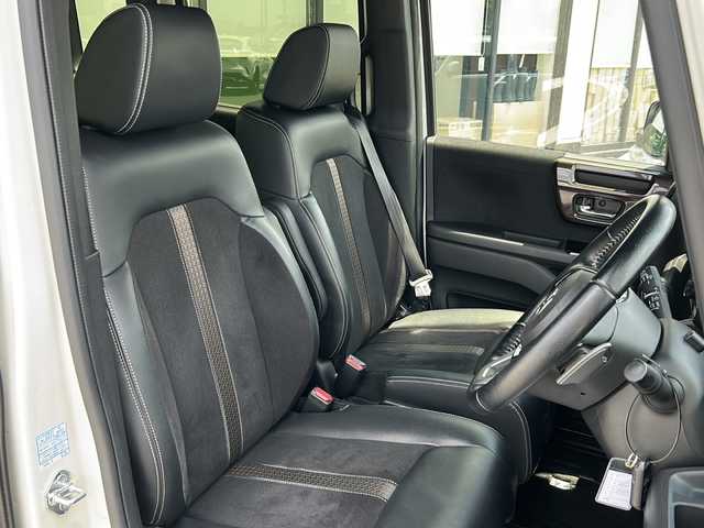 ホンダ Ｎ ＢＯＸ カスタム G EX ターボ ホンダセンシング 岐阜県 2017(平29)年 6.4万km プレミアムホワイトパールⅡ 登録時走行距離：63205km/ナビ（VXU-185NBi）/バックカメラ/TV・BT・CD・USB・AppleCarPlay/Honda SENSING/ナビ装着用スペシャルパッケージ/ETC/レーダークルーズコントロール/前後ドライブレコーダー/9灯式フルLEDヘッドライト/LEDフォグライト/シーケンシャルターンシグナルランプ/チップアップ＆ダイブダウン機構付スライドリアシート/オートリトラミラー/プラズマクラスター技術搭載フルオート・エアコンディショナー/両側パワースライドドア/パドルシフト/ターボ車/プッシュスタート/スマートキー/純正フロアマット/純正アルミホイール