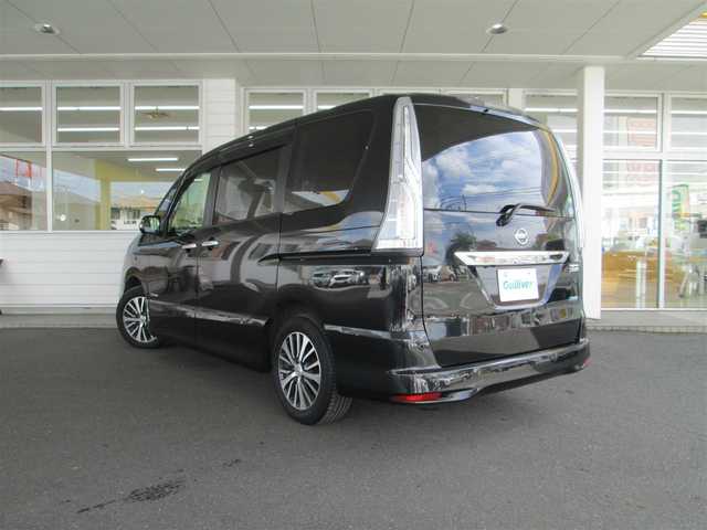 日産 セレナ ハイウェイS S HV Aセーフ 千葉県 2014(平26)年 8.7万km ダイヤモンドブラック 純正8型SDナビ、フルセグTV/アラウンドビューモニター/純正オーディオ【DVD/CD/BT/SD/USB】/純正後席フリップダウンモニター/LEDヘッドライト&ハロゲンフォグ/エマージェンシーブレーキ/LDW(車線逸脱警報)/クルーズコントロール/前後コーナーセンサー/ビルトインETC、スペアキー/取扱説明書/ナビ取扱説明書/新車時保証書/整備記録簿(H29/R1/R3/R4/R5)