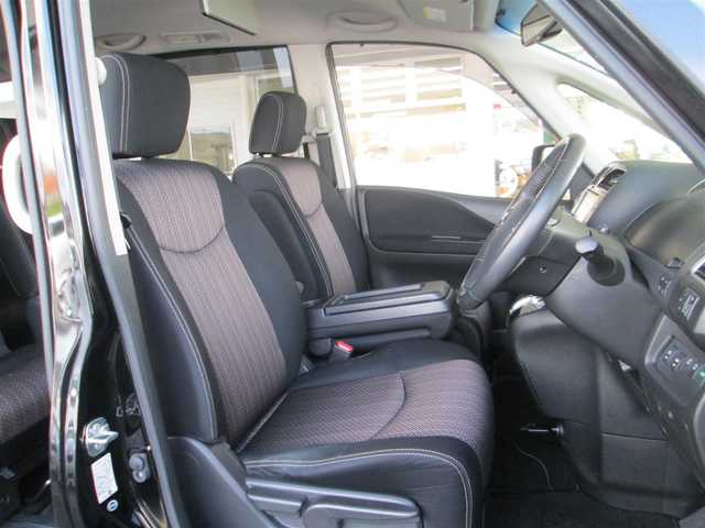日産 セレナ ハイウェイS S HV Aセーフ 千葉県 2014(平26)年 8.7万km ダイヤモンドブラック 純正8型SDナビ、フルセグTV/アラウンドビューモニター/純正オーディオ【DVD/CD/BT/SD/USB】/純正後席フリップダウンモニター/LEDヘッドライト&ハロゲンフォグ/エマージェンシーブレーキ/LDW(車線逸脱警報)/クルーズコントロール/前後コーナーセンサー/ビルトインETC、スペアキー/取扱説明書/ナビ取扱説明書/新車時保証書/整備記録簿(H29/R1/R3/R4/R5)