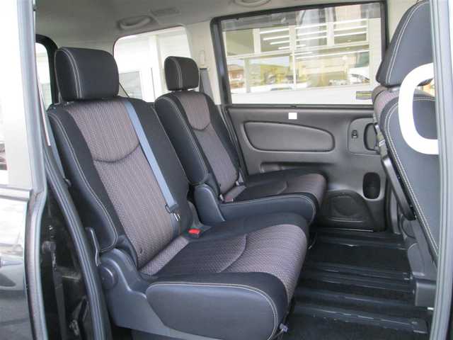 日産 セレナ ハイウェイS S HV Aセーフ 千葉県 2014(平26)年 8.7万km ダイヤモンドブラック 純正8型SDナビ、フルセグTV/アラウンドビューモニター/純正オーディオ【DVD/CD/BT/SD/USB】/純正後席フリップダウンモニター/LEDヘッドライト&ハロゲンフォグ/エマージェンシーブレーキ/LDW(車線逸脱警報)/クルーズコントロール/前後コーナーセンサー/ビルトインETC、スペアキー/取扱説明書/ナビ取扱説明書/新車時保証書/整備記録簿(H29/R1/R3/R4/R5)