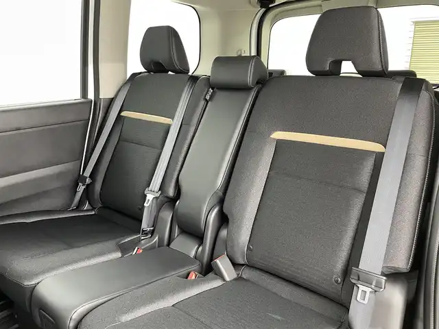 日産 セレナ ハイウェイスター V 福島県 2023(令5)年 0.1万km未満 プリズムホワイト 登録済み未使用車　/プロパイロット/・ハイビームアシスト/・エマージェンシーブレーキ/・車線逸脱警報/・踏み間違い防止/・ふらつき警報/・ダウンヒルアシストコントロール/ハーフレザー　/両側パワースライドドア　/電子パーキング　/・ブレーキホールド　/パドルシフト　/プッシュスタート　/・スマートキー　/・スペアキー/LEDライト/・オートライト/ステアリングスイッチ　/・革巻きステアリング/・チルトステアリング/USB入力端子/・ウィンカーミラー/オートミラー/取扱説明書/・保証書