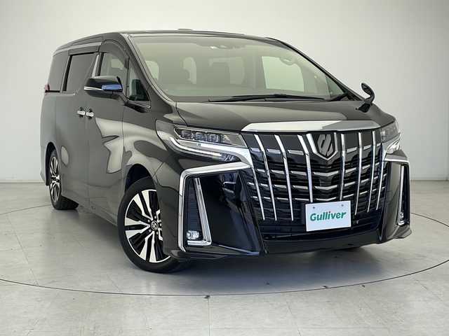 トヨタ アルファード S Cパッケージ 千葉県 2022(令4)年 4.2万km ブラック 衝突被害軽減システム/レーンキープアシスト/コーナーセンサー（前後）/レーダークルーズコントロール/サンルーフ/純正フリップダウンモニター/純正メモリナビ/　（Bluetooth/USB/フルセグTV/Miracast）/バックカメラ/純正ビルトインETC/両側パワースライドドア/パワーステアリング/ステアリングヒーター/MTモード付AT/パワーシート（1.2列目）/シートヒーター（D/N席）/エアシート（D/N席）/オットマン/100V充電/オートライト/LEDヘッドライト/純正18インチアルミホイール