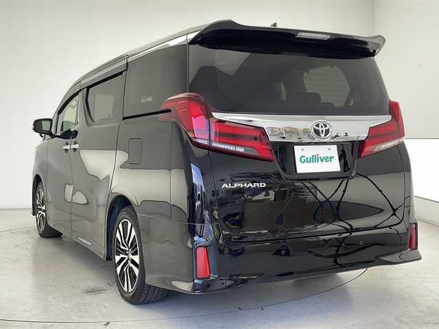 トヨタ アルファード S Cパッケージ 千葉県 2022(令4)年 4.2万km ブラック 衝突被害軽減システム/レーンキープアシスト/コーナーセンサー（前後）/レーダークルーズコントロール/サンルーフ/純正フリップダウンモニター/純正メモリナビ/　（Bluetooth/USB/フルセグTV/Miracast）/バックカメラ/純正ビルトインETC/両側パワースライドドア/パワーステアリング/ステアリングヒーター/MTモード付AT/パワーシート（1.2列目）/シートヒーター（D/N席）/エアシート（D/N席）/オットマン/100V充電/オートライト/LEDヘッドライト/純正18インチアルミホイール