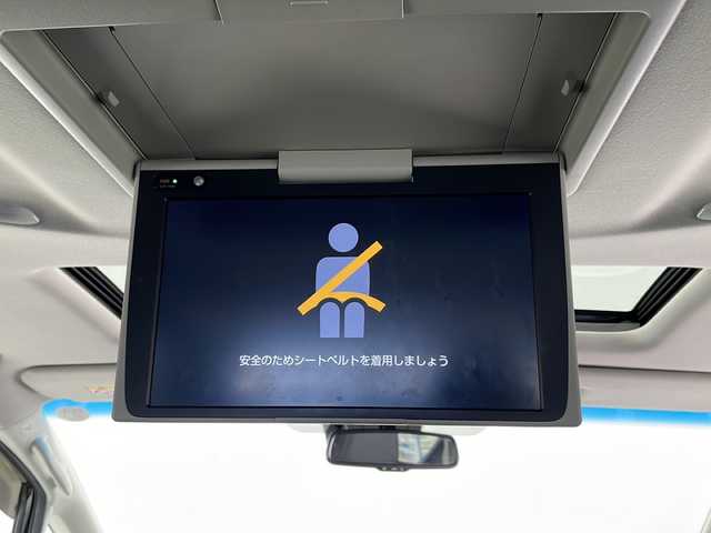 トヨタ アルファード S Cパッケージ 千葉県 2022(令4)年 4.2万km ブラック 衝突被害軽減システム/レーンキープアシスト/コーナーセンサー（前後）/レーダークルーズコントロール/サンルーフ/純正フリップダウンモニター/純正メモリナビ/　（Bluetooth/USB/フルセグTV/Miracast）/バックカメラ/純正ビルトインETC/両側パワースライドドア/パワーステアリング/ステアリングヒーター/MTモード付AT/パワーシート（1.2列目）/シートヒーター（D/N席）/エアシート（D/N席）/オットマン/100V充電/オートライト/LEDヘッドライト/純正18インチアルミホイール