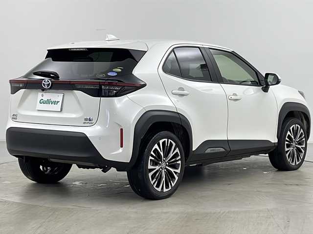 トヨタ ヤリスクロス ハイブリッド Z 道北・旭川 2020(令2)年 4.3万km ホワイトパールクリスタルシャイン ・4WD/・寒冷地仕様/・純正ナビ&BT&USB&Miracast/・全方位カメラ/・パワーバックドア/・Toyota　Safety　Sense/・レーダークルーズコントロール/・ブラインドスポットモニター/・ハーフレザーシート/・運転席パワーシート/・前席シートヒーター/・ビルトインETC/・社外前後ドライブレコーダー/・LEDヘッドライト/・オートマチックハイビーム/・オートライト/・スマートキー/・AC100V/・クリアランスソナー/・純正18インチAW