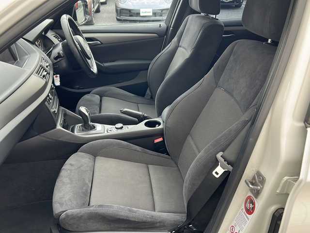 ＢＭＷ Ｘ１ xDrive 20i Mスポーツ 埼玉県 2012(平24)年 10.8万km アルピンホワイト 純正ナビ　/バックカメラ　/ドラレコ　/ＥＴＣ　/ルーフレール　/オートライト　/ＣＤ／ＦＭ／ＡＭ　/プッシュスタート　/横滑り防止　/キセノン　/ステアリングスイッチ　/アイソフィックス　/ダウンヒル　/スペアキー１　/保証書/取扱説明書