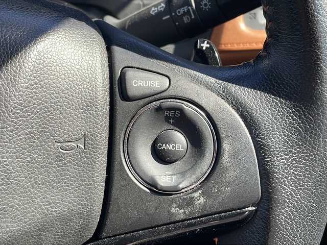 ホンダ ヴェゼル ハイブリッド Z 福岡県 2014(平26)年 9.2万km モルフォブルーP 純正ナビ/ワンセグテレビ/バックカメラ/クルーズコントロール/ETC/LEDヘッドライト/ハーフレザーシート/シートヒーター