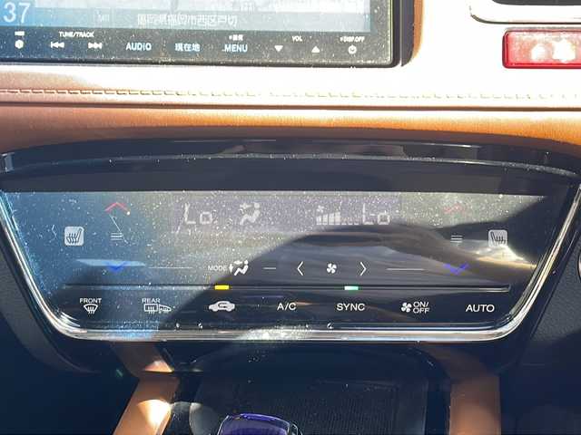 ホンダ ヴェゼル ハイブリッド Z 福岡県 2014(平26)年 9.2万km モルフォブルーP 純正ナビ/ワンセグテレビ/バックカメラ/クルーズコントロール/ETC/LEDヘッドライト/ハーフレザーシート/シートヒーター