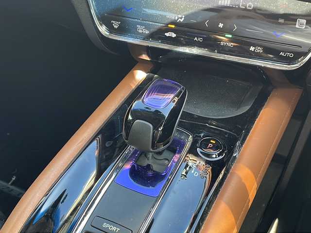 ホンダ ヴェゼル ハイブリッド Z 福岡県 2014(平26)年 9.2万km モルフォブルーP 純正ナビ/ワンセグテレビ/バックカメラ/クルーズコントロール/ETC/LEDヘッドライト/ハーフレザーシート/シートヒーター