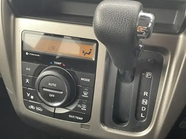 スズキ ハスラー Jスタイル Ⅱ 埼玉県 2016(平28)年 9.6万km クールカーキPM (株)IDOMが運営する【じしゃロン川越店】の自社ローン専用車両になりますこちらは現金またはオートローンご利用時の価格です。自社ローンご希望の方は別途その旨お申付け下さい/プッシュスタート/社外SDナビ/　・AM/FM/　・CD/DVD/　・TV(フルセグ)/　・Bluetooth/ETC/ハーフレザーシート/前席シートヒーター/純正フロアマット/オートライト/横滑り防止装置/レーンキープアシスト/衝突軽減ブレーキ/電動格納ミラー/ドアバイザー