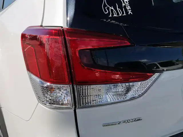 スバル フォレスター ハイブリッド X－ブレイク 茨城県 2021(令3)年 5.3万km クリスタルホワイトP 純正ナビ/【SD・DISC・iPod・USB・BT・TV・ラジオ・AUX】/シートヒーター/パワーシート/シートメモリ/ステアリングヒーター/電動リアゲート/ルーフレール/パドルシフト/レーダークルコン/ETC/前方ドラレコ/Ｂカメラ/左サイドカメラ/フロントカメラ/後方コーナーセンサー/デジタルインナーミラー/BSM/アイサイト