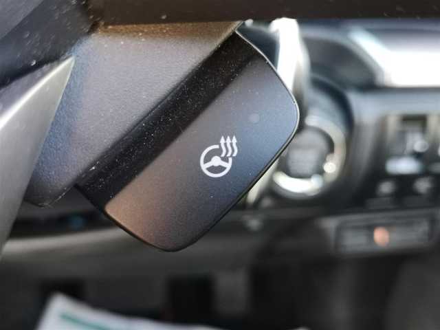 スバル フォレスター ハイブリッド X－ブレイク 岐阜県 2021(令3)年 5.3万km クリスタルホワイトP 4WD/純正ナビ/【SD・DISC・iPod・USB・BT・TV・ラジオ・AUX】/ハーフレザーシート/シートヒーター/パワーシート/シートメモリ/ステアリングヒーター/電動リアゲート/ルーフレール/パドルシフト/クルーズコントロール/左サイドカメラ/フロントカメラ/後方コーナーセンサー/デジタルインナーミラー/BSM/アイサイト/ETC/前方ドラレコ/バックカメラ/純正フロアマット/スペアキー