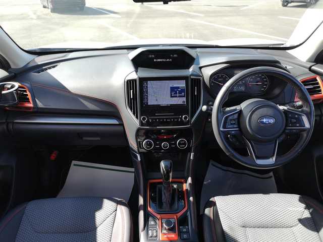スバル フォレスター ハイブリッド X－ブレイク 岐阜県 2021(令3)年 5.3万km クリスタルホワイトP 4WD/純正ナビ/【SD・DISC・iPod・USB・BT・TV・ラジオ・AUX】/ハーフレザーシート/シートヒーター/パワーシート/シートメモリ/ステアリングヒーター/電動リアゲート/ルーフレール/パドルシフト/クルーズコントロール/左サイドカメラ/フロントカメラ/後方コーナーセンサー/デジタルインナーミラー/BSM/アイサイト/ETC/前方ドラレコ/バックカメラ/純正フロアマット/スペアキー
