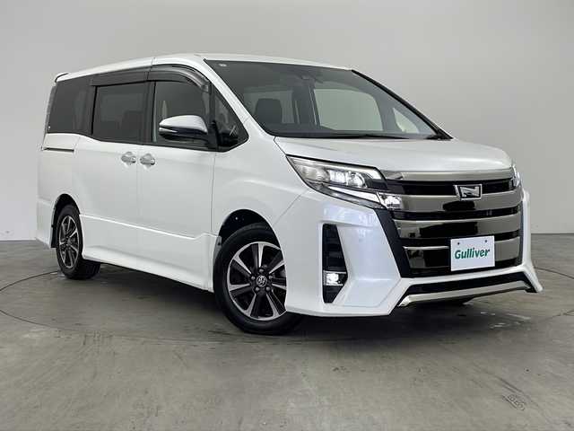 トヨタ ノア Si ダブルバイビーⅡ 兵庫県 2019(平31)年 6.1万km ホワイトパールクリスタルシャイン ・純正ナビ/CD/DVD/Bluetooth/TV/・バックカメラ/・ビルトインETC/・ドライブレコーダー/・両側パワースライドドア/・Toyota　Safety　Sense/・プリクラッシュセーフティ/・レーンディパーチャーアラート/・オートマチックハイビーム/・先行車発進告知機能/・クリアランスソナー/・パーキングサポートブレーキ/・クルーズコントロール/・ハーフレザーシート/・ＬＥＤヘッドライト/・ＬＥＤフォグランプ/・オートライト/・純正16インチアルミホイール/・純正フロアマット/・アイドリングストップ/・スマートキー/・プッシュスタート