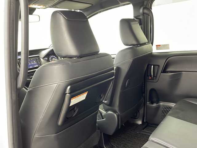 トヨタ ノア Si ダブルバイビーⅡ 兵庫県 2019(平31)年 6.1万km ホワイトパールクリスタルシャイン ・純正ナビ/CD/DVD/Bluetooth/TV/・バックカメラ/・ビルトインETC/・ドライブレコーダー/・両側パワースライドドア/・Toyota　Safety　Sense/・プリクラッシュセーフティ/・レーンディパーチャーアラート/・オートマチックハイビーム/・先行車発進告知機能/・クリアランスソナー/・パーキングサポートブレーキ/・クルーズコントロール/・ハーフレザーシート/・ＬＥＤヘッドライト/・ＬＥＤフォグランプ/・オートライト/・純正16インチアルミホイール/・純正フロアマット/・アイドリングストップ/・スマートキー/・プッシュスタート